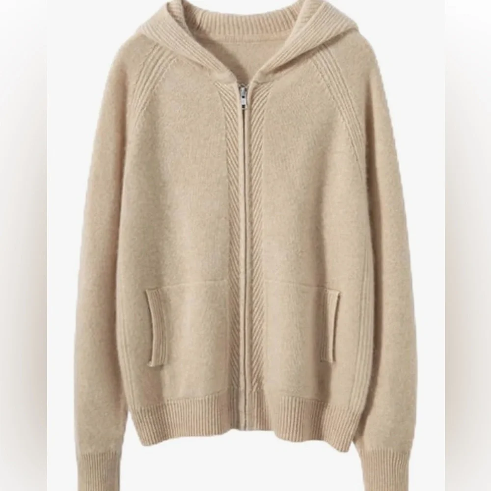 Shabaduer Cashmere & Wool blend Knit Hoodie and Pants Set - Picture 4 of 9